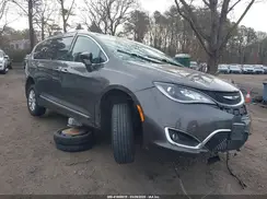 2C4RC1EG9JR234929 2018 CHRYSLER PACIFICA