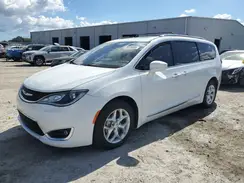 2C4RC1EG9JR237393 2018 CHRYSLER PACIFICA