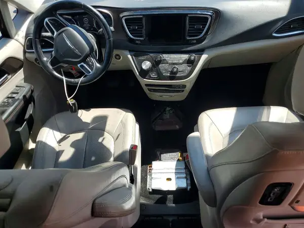2C4RC1EG9JR237586 2018 CHRYSLER PACIFICA - Image 8