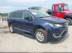 2C4RC1EG9JR255361 2018 CHRYSLER PACIFICA