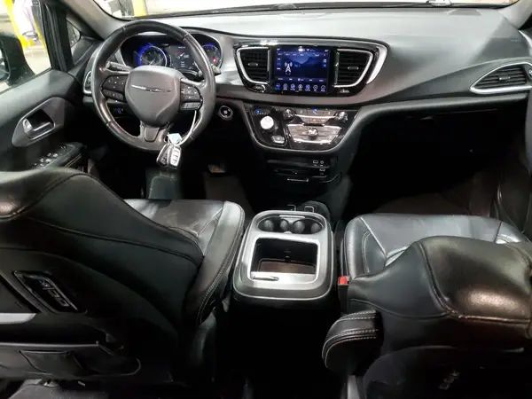 2C4RC1EG9JR306275 2018 CHRYSLER PACIFICA - Image 8
