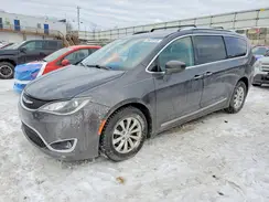 2C4RC1EG9JR315526 2018 CHRYSLER PACIFICA