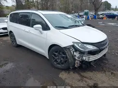 2C4RC1EG9JR322377 2018 CHRYSLER PACIFICA