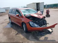 2C4RC1EG9JR323335 2018 CHRYSLER PACIFICA