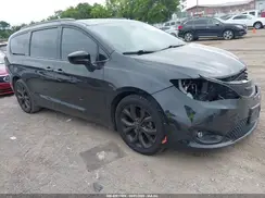 2C4RC1EG9JR333900 2018 CHRYSLER PACIFICA