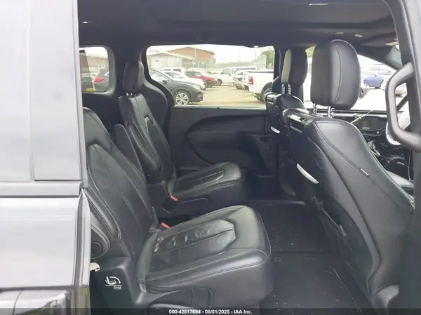 2C4RC1EG9JR333900 2018 CHRYSLER PACIFICA - Image 8