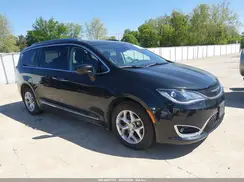 2C4RC1EG9KR509541 2019 CHRYSLER PACIFICA