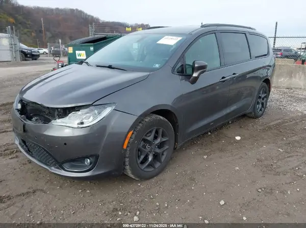 2C4RC1EG9KR522483 2019 CHRYSLER PACIFICA - Image 2