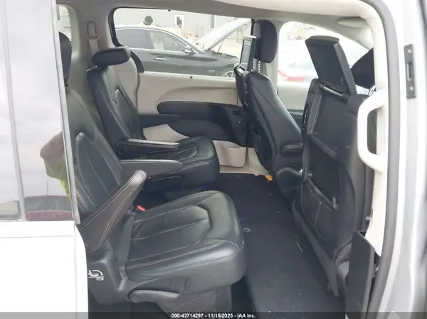 2C4RC1EG9KR525190 2019 CHRYSLER PACIFICA - Image 8