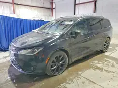2C4RC1EG9KR525660 2019 CHRYSLER PACIFICA