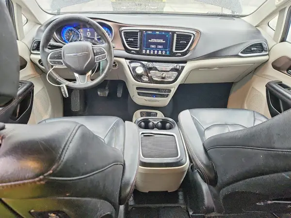 2C4RC1EG9KR569335 2019 CHRYSLER PACIFICA - Image 8