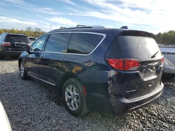 2C4RC1EG9KR569626 2019 CHRYSLER PACIFICA - Image 2