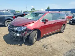2C4RC1EG9KR644082 2019 CHRYSLER PACIFICA