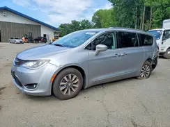 2C4RC1EG9LR173083 2020 CHRYSLER PACIFICA