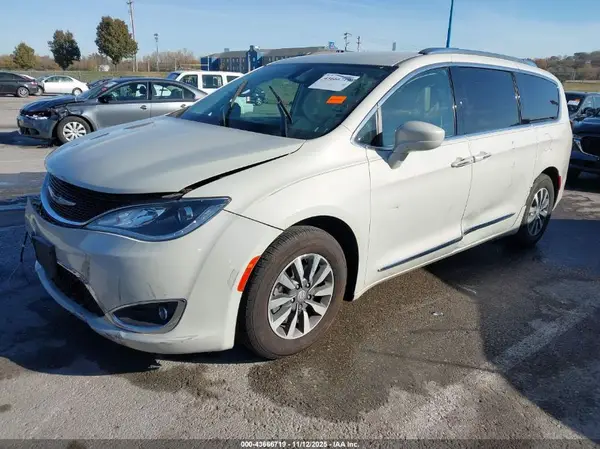 2C4RC1EG9LR240006 2020 CHRYSLER PACIFICA - Image 2