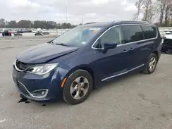 2C4RC1EGXHR513512 2017 CHRYSLER PACIFICA