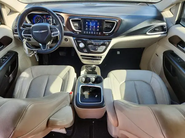 2C4RC1EGXHR541276 2017 CHRYSLER PACIFICA - Image 8