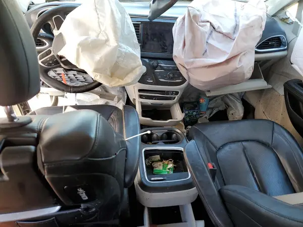 2C4RC1EGXHR541925 2017 CHRYSLER PACIFICA - Image 8
