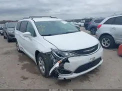 2C4RC1EGXHR577520 2017 CHRYSLER PACIFICA