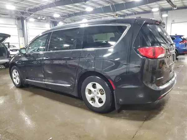2C4RC1EGXHR577680 2017 CHRYSLER PACIFICA - Image 2