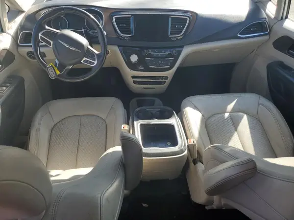 2C4RC1EGXHR584564 2017 CHRYSLER PACIFICA - Image 8