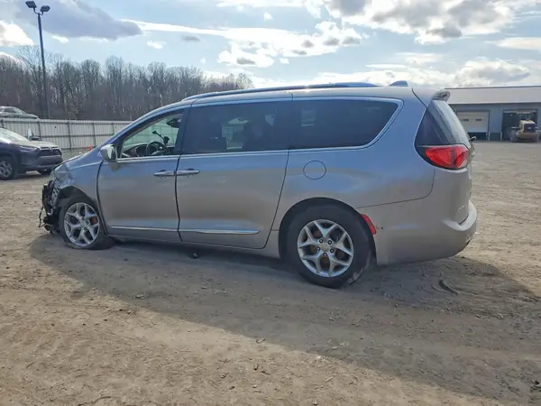 2C4RC1EGXHR585181 2017 CHRYSLER PACIFICA - Image 2