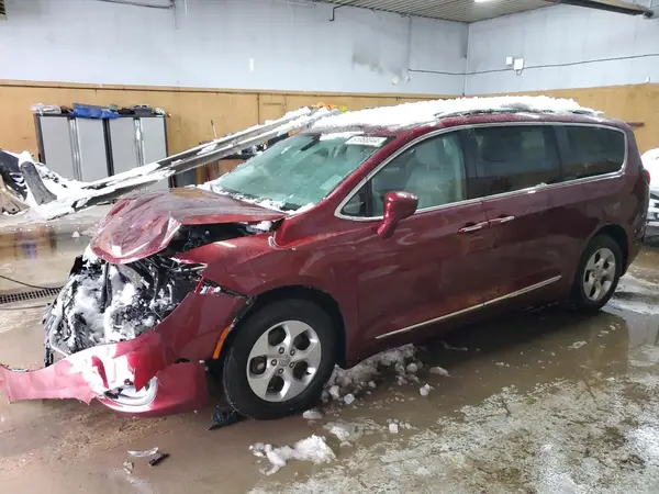 2C4RC1EGXHR585262 2017 CHRYSLER PACIFICA - Image 1