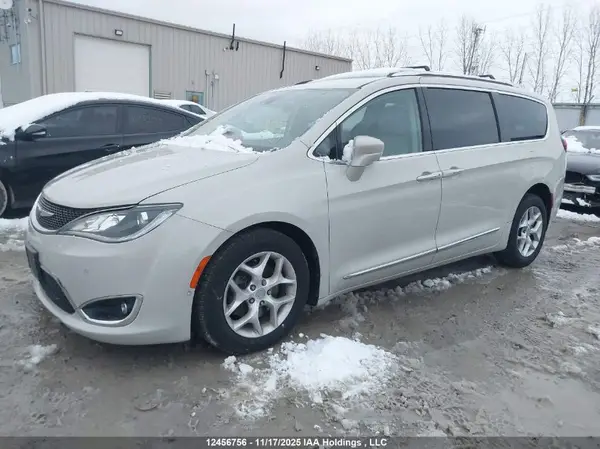 2C4RC1EGXHR591739 2017 CHRYSLER PACIFICA - Image 2