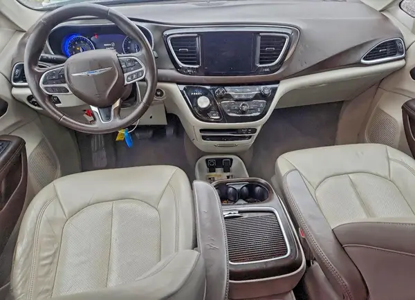 2C4RC1EGXHR627980 2017 CHRYSLER PACIFICA - Image 8