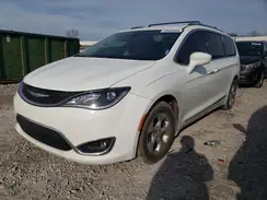 2C4RC1EGXHR628062 2017 CHRYSLER PACIFICA