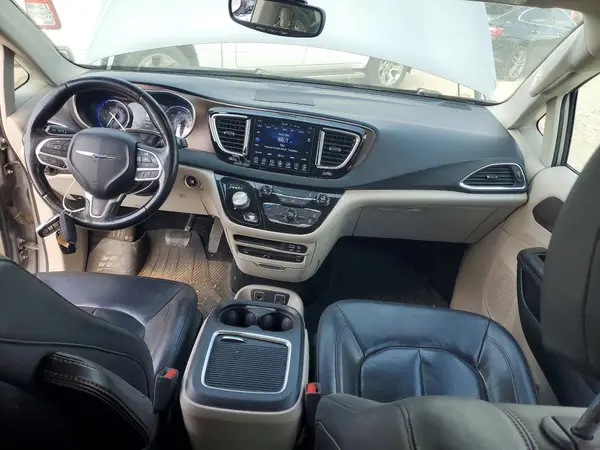 2C4RC1EGXHR628191 2017 CHRYSLER PACIFICA - Image 8