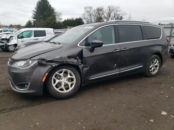 2C4RC1EGXHR635948 2017 CHRYSLER PACIFICA - Image 1