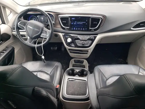 2C4RC1EGXHR635948 2017 CHRYSLER PACIFICA - Image 8