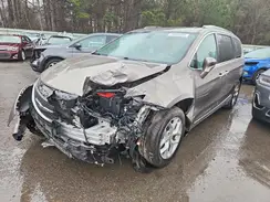 2C4RC1EGXHR644424 2017 CHRYSLER PACIFICA