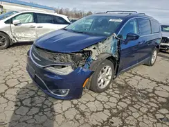 2C4RC1EGXHR653009 2017 CHRYSLER PACIFICA