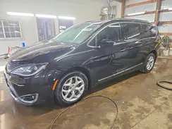 2C4RC1EGXHR657450 2017 CHRYSLER PACIFICA