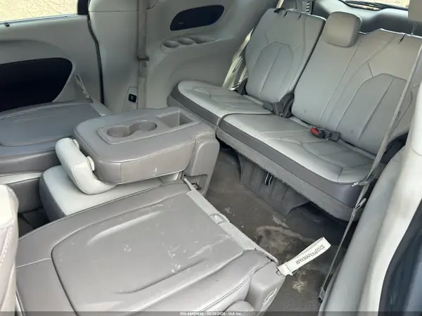 2C4RC1EGXHR660719 2017 CHRYSLER PACIFICA - Image 8