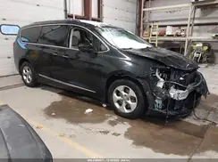2C4RC1EGXHR721096 2017 CHRYSLER PACIFICA