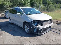 2C4RC1EGXHR741557 2017 CHRYSLER PACIFICA
