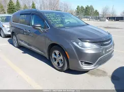 2C4RC1EGXHR756589 2017 CHRYSLER PACIFICA