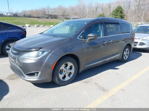 2C4RC1EGXHR756589 2017 CHRYSLER PACIFICA - Image 2