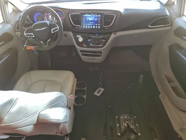 2C4RC1EGXHR756818 2017 CHRYSLER PACIFICA - Image 8