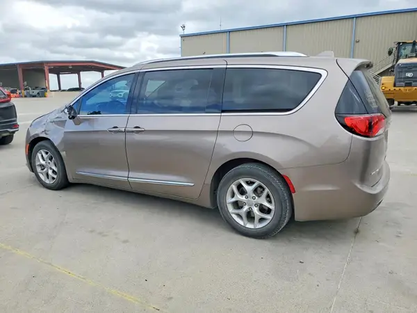 2C4RC1EGXHR759475 2017 CHRYSLER PACIFICA - Image 2