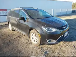 2C4RC1EGXHR769620 2017 CHRYSLER PACIFICA