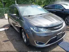 2C4RC1EGXHR771979 2017 CHRYSLER PACIFICA