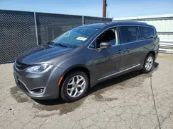 2C4RC1EGXHR778592 2017 CHRYSLER PACIFICA