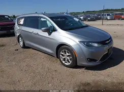 2C4RC1EGXHR784621 2017 CHRYSLER PACIFICA