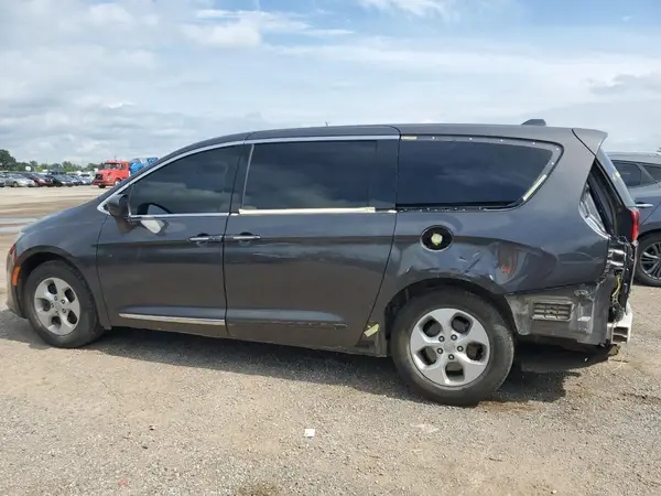 2C4RC1EGXHR798213 2017 CHRYSLER PACIFICA - Image 2