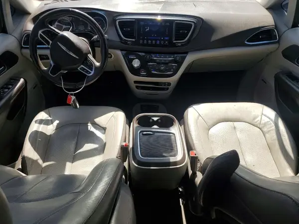 2C4RC1EGXHR833218 2017 CHRYSLER PACIFICA - Image 8