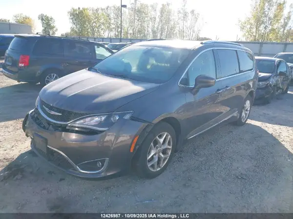 2C4RC1EGXJR102973 2018 CHRYSLER PACIFICA - Image 2